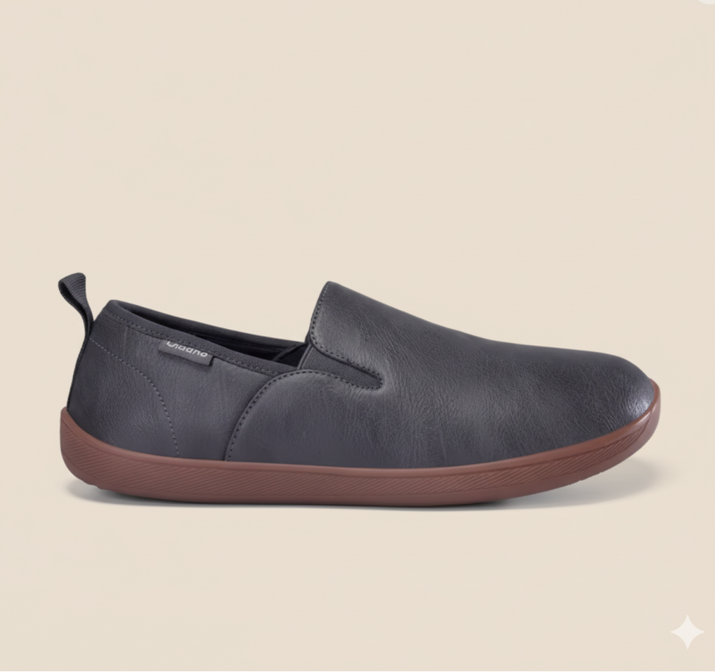Senda UrbanLoafer: mocasines barefoot de cuero para hombre. Ligeros, flexibles y sin cordones. Estilo casual con libertad y comodidad natural.