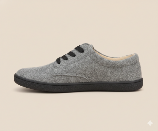 Senda FeltStep: zapatillas barefoot de fieltro gris unisex. Suaves, ligeras y flexibles. Comodidad natural para casa, oficina o ciudad.