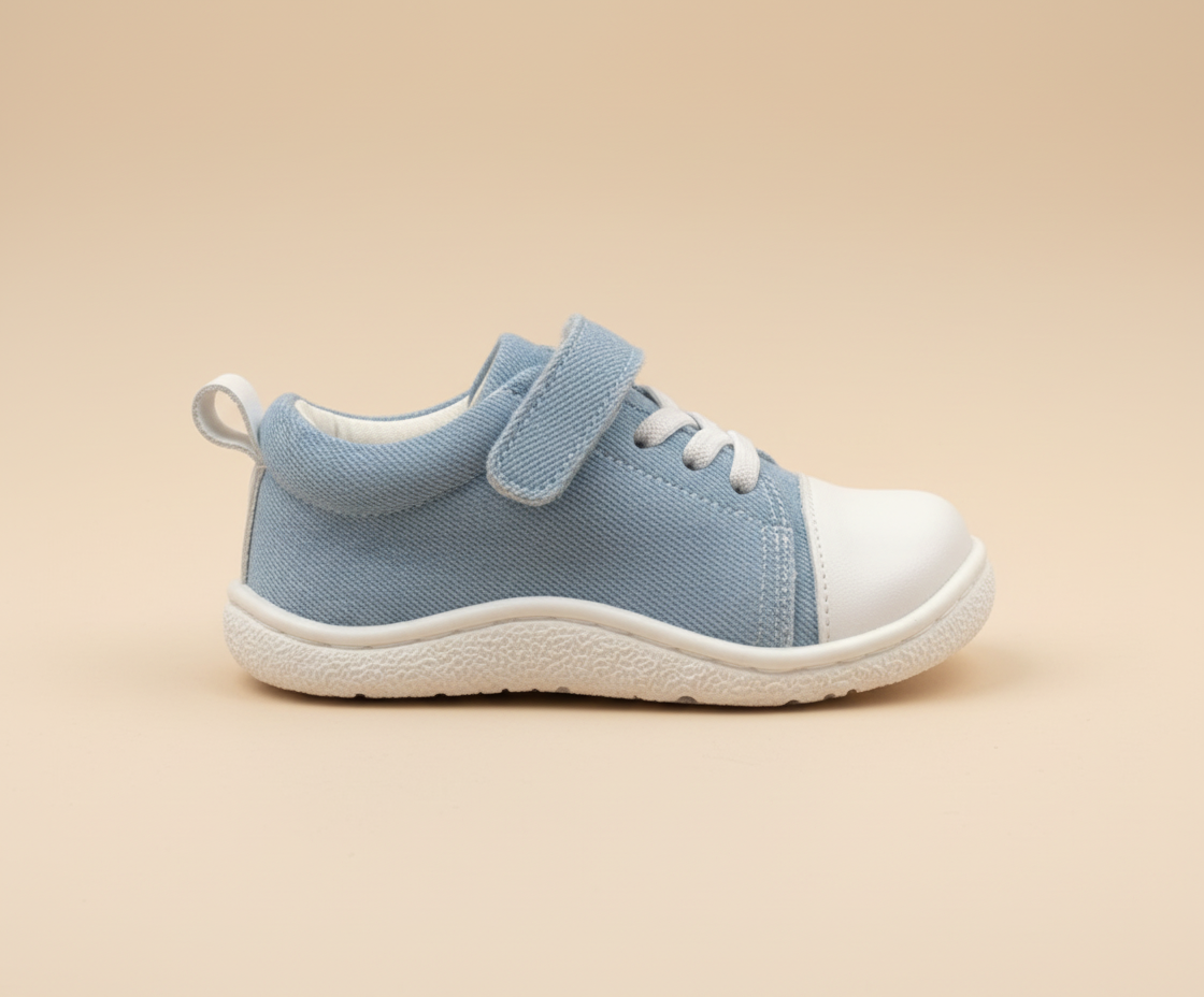 Senda DuoStep: zapatos barefoot de cuero genuino hechos a mano. Doble correa, suela flexible y confort natural para niños y niñas.