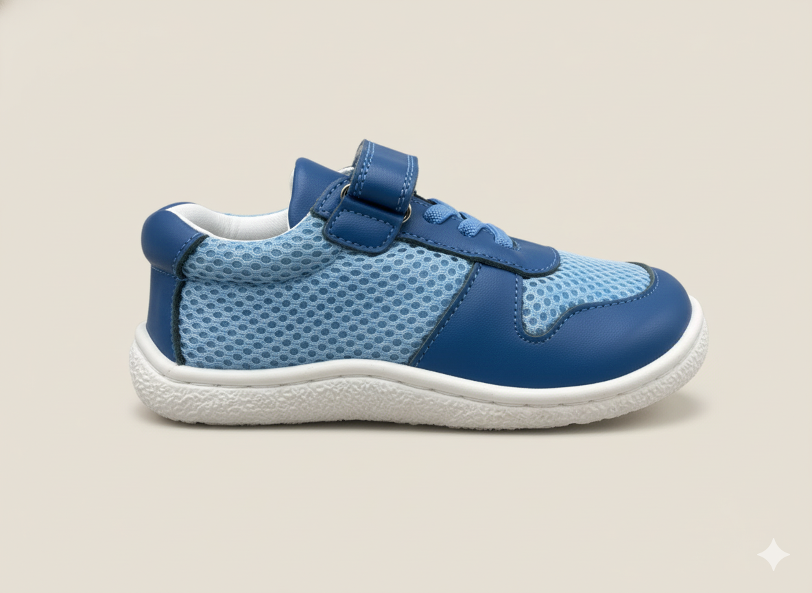 Senda PlayStep: zapatos barefoot infantiles de algodón y cuero. Ligeros, flexibles y con correa elástica para libertad y confort diario.