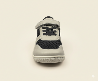 Senda PlayStep: zapatos barefoot infantiles de algodón y cuero. Ligeros, flexibles y con correa elástica para libertad y confort diario.