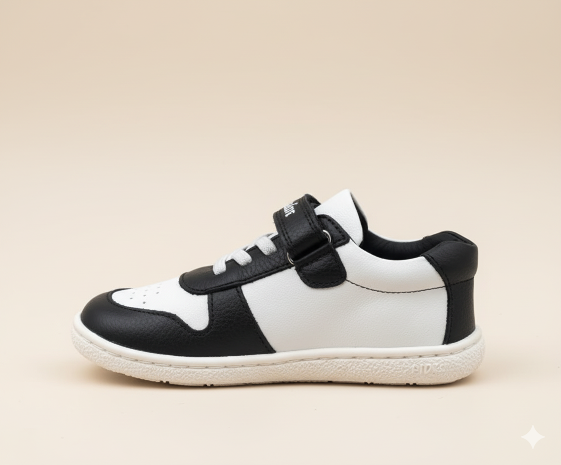 Senda PlayStep: zapatos barefoot infantiles de algodón y cuero. Ligeros, flexibles y con correa elástica para libertad y confort diario.