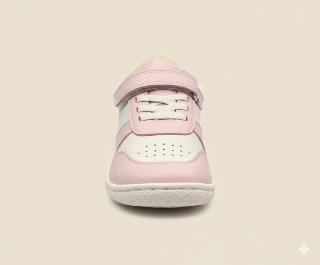 Senda PlayStep: zapatos barefoot infantiles de algodón y cuero. Ligeros, flexibles y con correa elástica para libertad y confort diario.